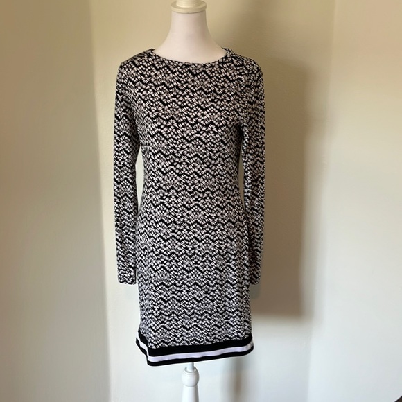 MICHAEL Michael Kors Dresses & Skirts - Michael Kors long sleeve dress size XS
